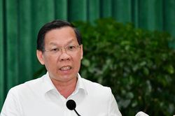 Chủ tịch UBND TPHCM Phan Văn Mãi yêu cầu đẩy mạnh tuyên truyền cho người dân về dịch vụ công trực tuyến