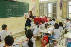 Biến không thành có để dạy học Chương trình mới ở vùng khó