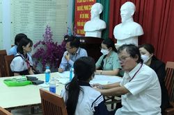 Truy tìm nguyên nhân hàng loạt học sinh tại TPHCM nghỉ ốm bất thường
