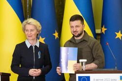 Ukraine sẵn sàng đáp ứng yêu cầu bổ sung của EU trong năm 2023