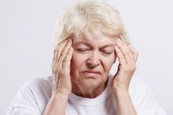 Những dấu hiệu cảnh báo cơn đột quỵ sớm, ai cũng nên biết
