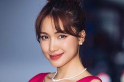Hòa Minzy bức xúc trước thông tin đã có 'người mới'