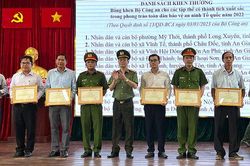Bảo vệ an ninh Tổ quốc là trách nhiệm của toàn dân