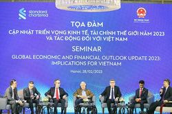 Kinh tế Việt Nam: Nửa đầu năm 2023 tiếp tục khó, nửa cuối năm tươi sáng hơn