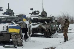 Ồ ạt viện trợ quân sự, phương Tây ra tối hậu thư với Ukraine?
