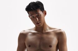 Son Heung Min vừa khoe body chuẩn 6 múi, đồng đội nhảy vào 'bóc phốt' chỉ là... photoshop