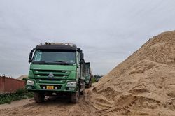 Trước ngày 15-5, xử lý dứt điểm các vụ 'chiếm đê điều thành của riêng'