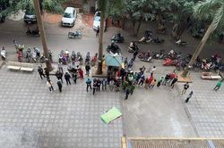 Hà Nội: Người đàn ông rơi từ tầng 19 chung cư, tử vong