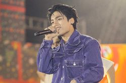 Sang nước ngoài chạy show, khán giả phản ứng thế nào khi nghe MONO hát chay hit chục triệu view?