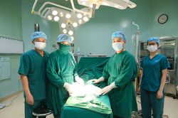 Người đàn ông phải cắt cụt 2 cẳng chân do biến chứng đái tháo đường