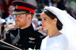 Hoàng tử Harry và Meghan bị 'đòi lại' quà cưới do cố Nữ hoàng Elizabeth II tặng