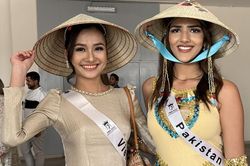 Hoa hậu Nguyễn Thanh Hà tặng nón lá Việt cho thí sinh Miss Eco International 2023