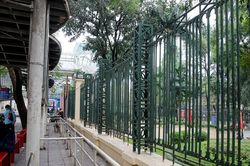 Góc nhìn 365: Vẫn chuyện… hàng rào công viên
