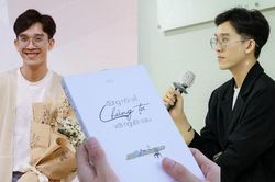 Chàng trai dành cả thanh xuân để viết về tình yêu đôi lứa