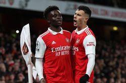 Arsenal vùi dập Everton để củng cố ngôi số 1