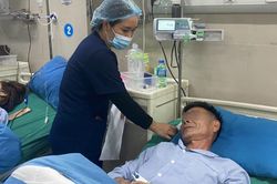 Mối nghi ngờ của bác sĩ cứu người đàn ông tưởng bị đột quỵ thoát chết