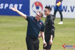 HLV Philippe Troussier: Sự tỉ mỉ đáng kinh ngạc