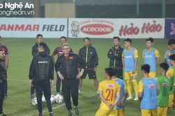 U23 Việt Nam 'nhồi thể lực' trong buổi tập đầu tiên