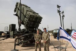 Israel, Mỹ ký thỏa thuận cung cấp vũ khí trong tình huống chiến tranh