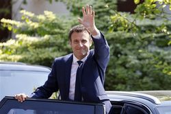 Tổng thống Pháp Emmanuel Macron công du bốn nước Trung Phi