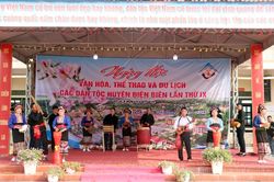 Rộn ràng Ngày hội Văn hóa - thể thao và du lịch các dân tộc tại xã Pom Lót