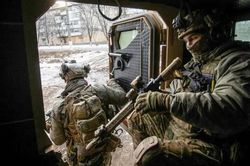 Chiến sự Ukraine 1/3: Nga thu hẹp vòng vây ở Bakhmut