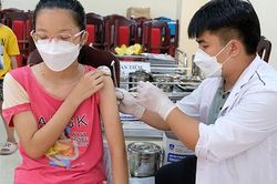 Những tỉnh, thành nào đang tiêm vaccine COVID-19 chậm?