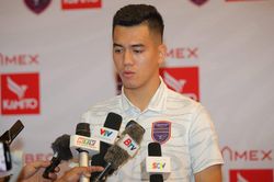 HLV Troussier và bài toán trung phong