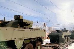 Rò rỉ hình ảnh xe bọc thép tối tân Boomerang Nga tiến về Ukraine