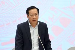 Thứ trưởng Bộ Y tế: Bất cập về mua sắm thiết bị y tế sẽ được giải quyết