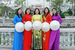 Phụ nữ Nghệ An sôi nổi hưởng ứng 'Tuần lễ áo dài' nhân ngày 8/3