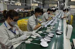 Tiềm năng và cơ hội để Việt Nam trở thành công xưởng mới của thế giới