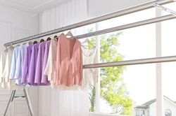Nhà không có máy sấy quần áo, giặt xong làm việc này ngay để đồ nhanh khô, bất chấp trời nồm ẩm
