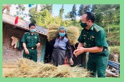 'Cầu nối' gắn kết tình quân dân