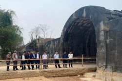 Khai quật khu vực bên trong và ngoài các cổng Thành nhà Hồ