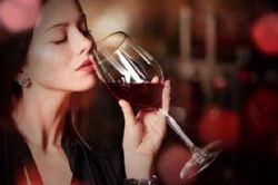 Những người cần thận trọng khi sử dụng rượu vang
