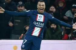 Mbappe - chân sút hay nhất lịch sử PSG