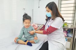 Bệnh thủy đậu gia tăng, nhiều trẻ nhỏ bị lây bệnh từ lớp học