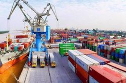 Xuất khẩu sụt giảm, làm gì để duy trì đà tăng trưởng năm 2023