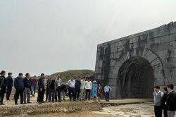 Phát hiện mới về kỹ thuật ghép đá ở cổng Thành Nhà Hồ