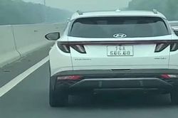 Nam tài xế ở Quảng Ninh lấy băng dính sửa biển số ô tô thành 666.68