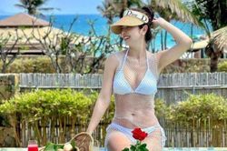 Bí quyết 'càng đẻ nhiều càng đẹp mướt mát' của 'hoa hậu 4 con gợi cảm nhất Vbiz'