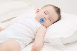 Mẹo giúp trẻ sơ sinh ngủ ngon bằng phương pháp dân gian