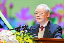 Ngọn đuốc soi đường nhắc nhở lực lượng Công an nhân dân 'Dĩ công vi thượng'