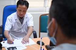 Cấp cứu người đàn ông cương cứng 'cậu nhỏ' suốt 2 ngày