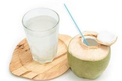Lợi ích của nước dừa với người bệnh tiểu đường
