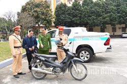 Bắt đối tượng cướp xe máy của học sinh