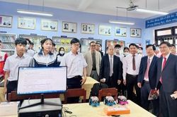 Giáo dục Tin tức giáo dục Chuyển giao phòng học STEM và đào tạo lập trình cho học sinh phổ thông