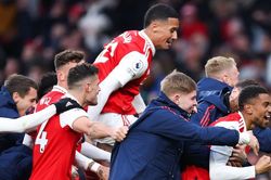 CĐV Arsenal 'sôi máu' khi Arsenal bị FA điều tra trận thắng ngược dòng Bournemouth