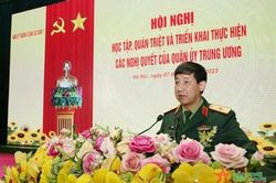 Trường Sĩ quan Lục quân 1 tổ chức học tập và triển khai thực hiện các Nghị quyết của Quân ủy Trung ương